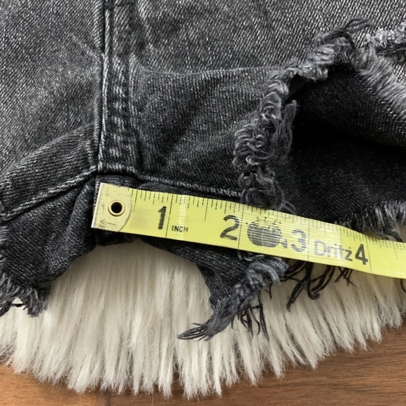 Levi's Size 29 Fun Night Black Distressed‎ 501 Denim Jean Shorts - Picture 4 of 8